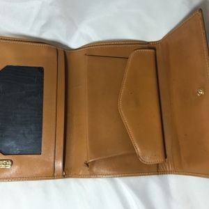Fendi Bags - Fendi Vintage Wallet Fendi Bags - Fendi Vintage Wallet